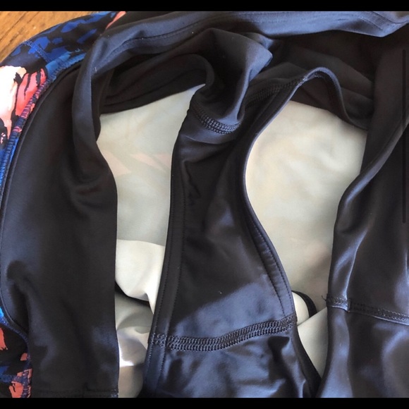 Lululemon athletica speed shorts - Picture 4 of 6